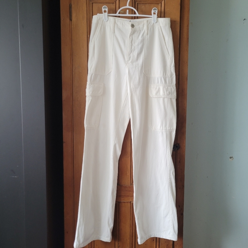 Zara Cargo Straight Leg Jeans in off-white size 4
